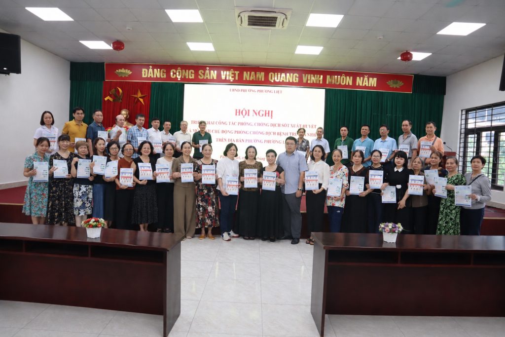 Phường Phương Liệt đồng loạt Tổng vệ sinh môi trường, diệt bọ gậy, chủ động phòng, chống Sốt xuất huyết lần 2 năm 2026