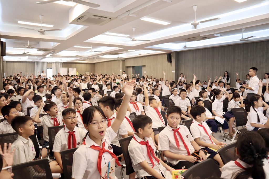 Phường Phương Liệt đẩy mạnh truyền thông Chăm sóc dinh dưỡng, phòng tránh béo phì, nâng cao thể lực, tầm vóc và rèn luyện thể dục thể thao cho học sinh năm 2026